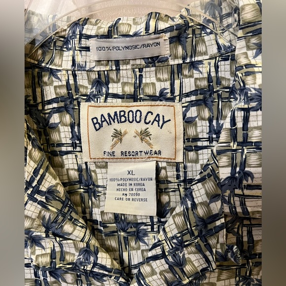 Bamboo Cay, Fine Resort Wear short sleeve casual shirt. 💯% Polynosic/Rayon. - Picture 4 of 10